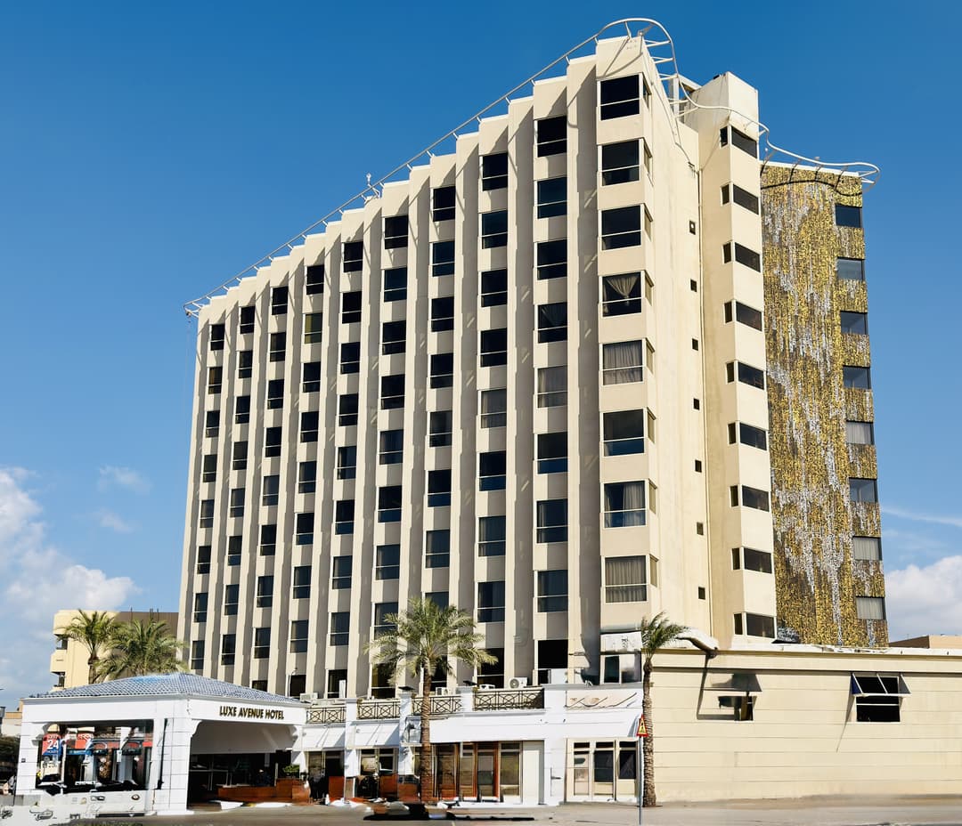 Luxe Avenue stay image