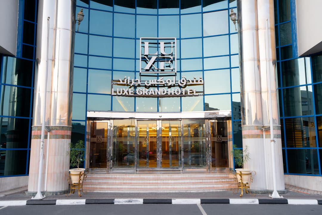 Luxe Grand stay image